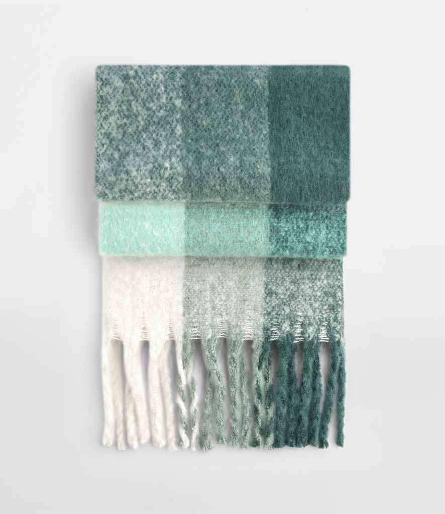 B/field Fluffy Check Scarf