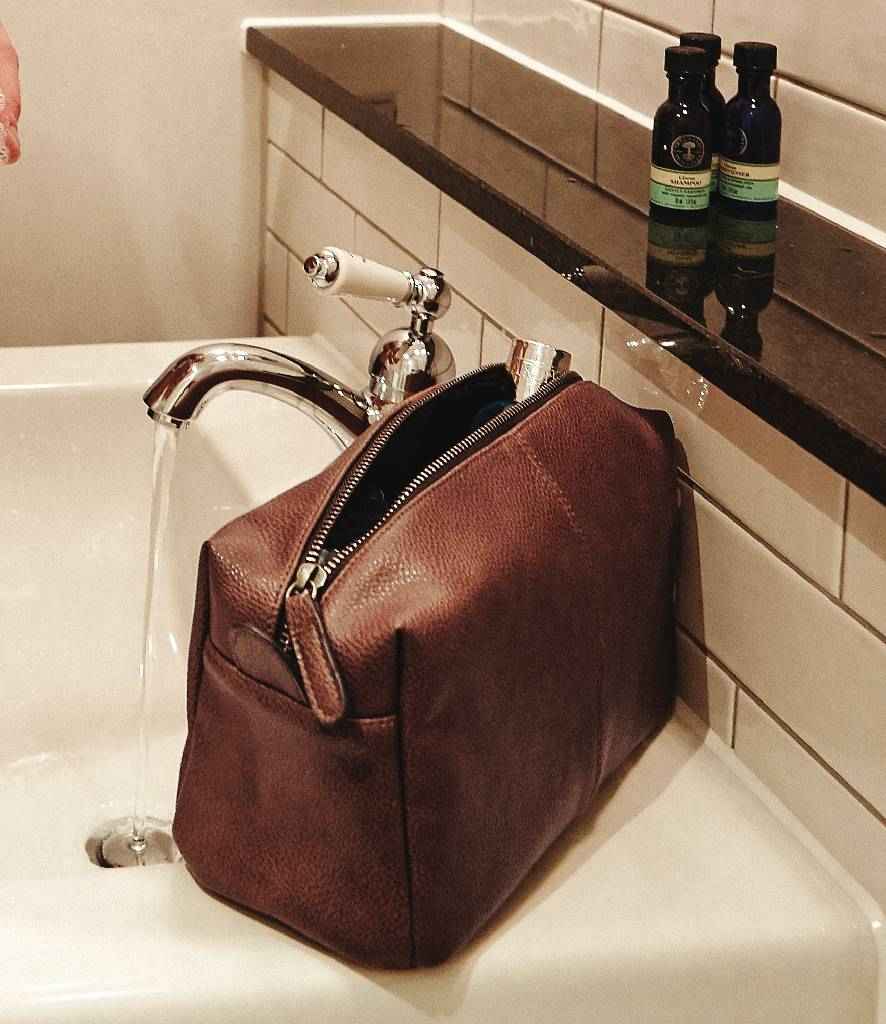 Quadra NuHide Washbag